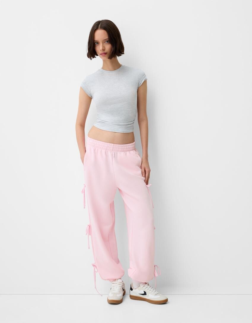 

Мягкие спортивные штаны с бантами Bershka, розовый