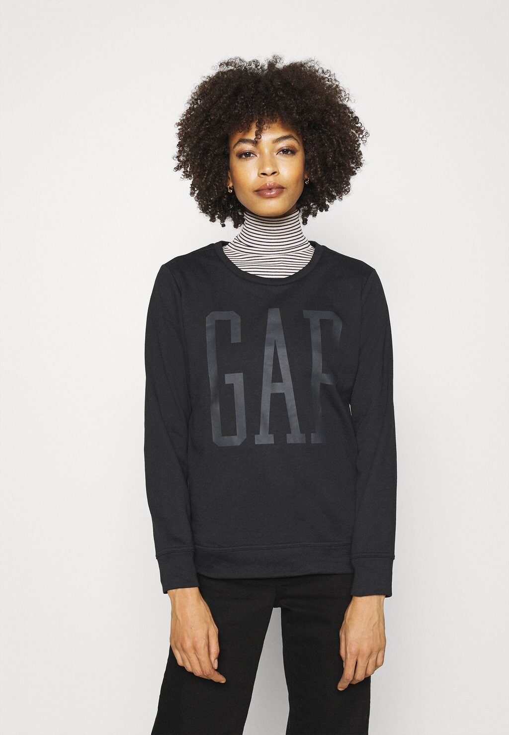 

Толстовка GAP, черный