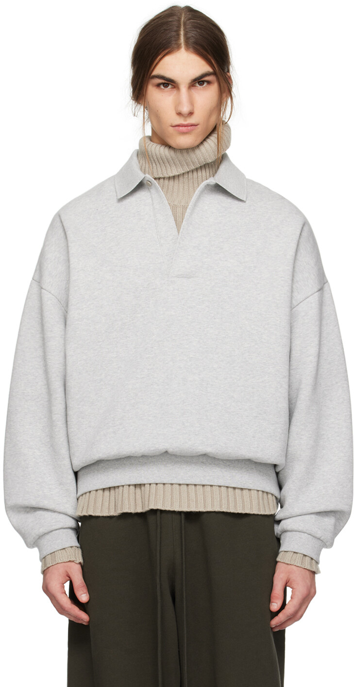 

Серая футболка-поло на бобинах Fear Of God Essentials, цвет Light heather grey