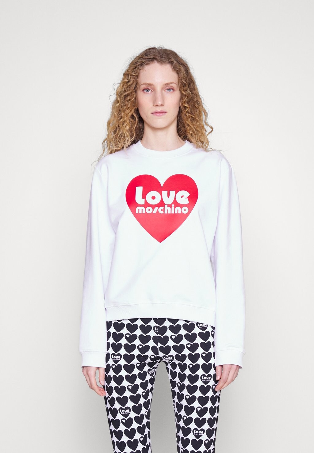 

Толстовка Love Moschino, белый
