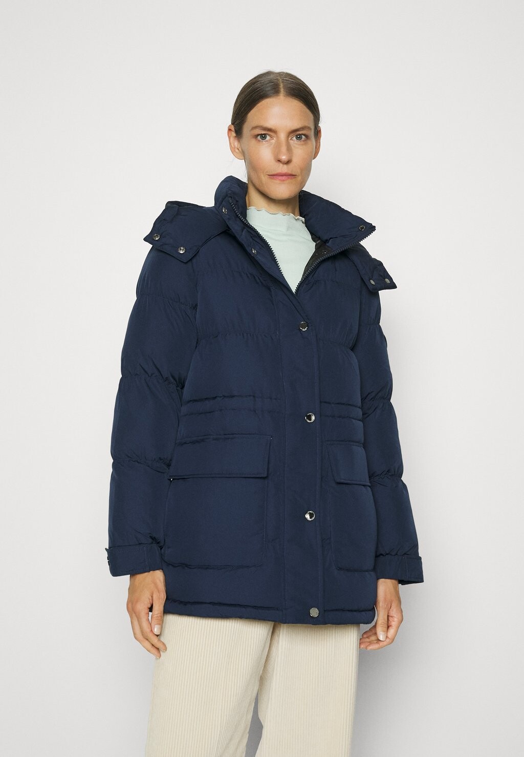 

Зимнее пальто LONG LINE HEAVY WEIGHT PUFFER WITH ENHANCED WAIST MICHAEL Michael Kors, синий