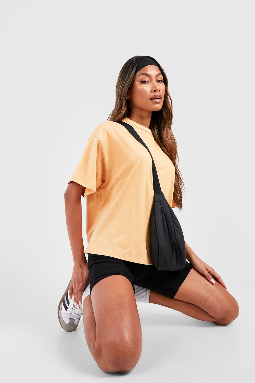 

Базовая футболка оверсайз boohoo, бежевый