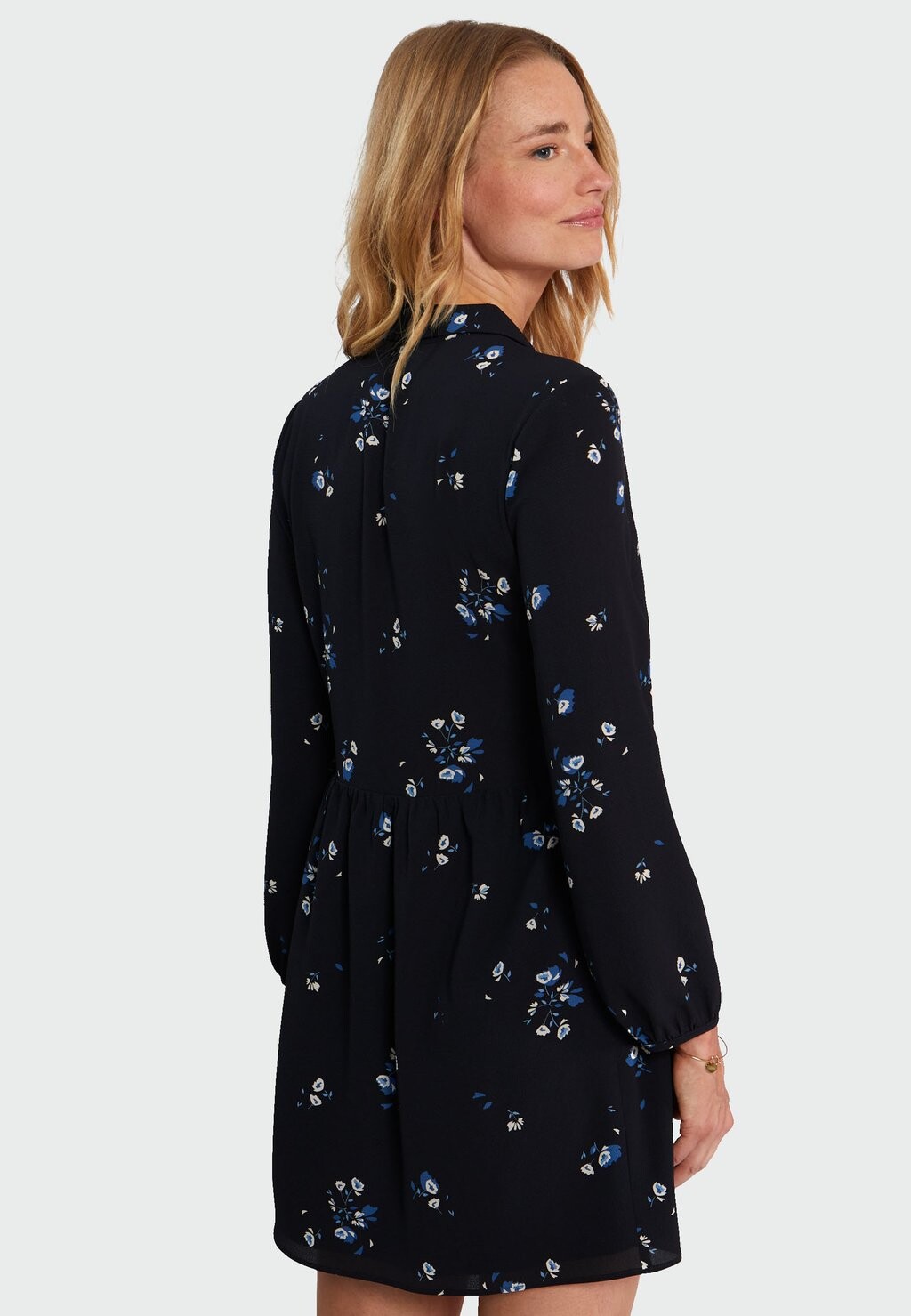 

Повседневное платье WITH FLOWER I.Code by IKKS, цвет black black