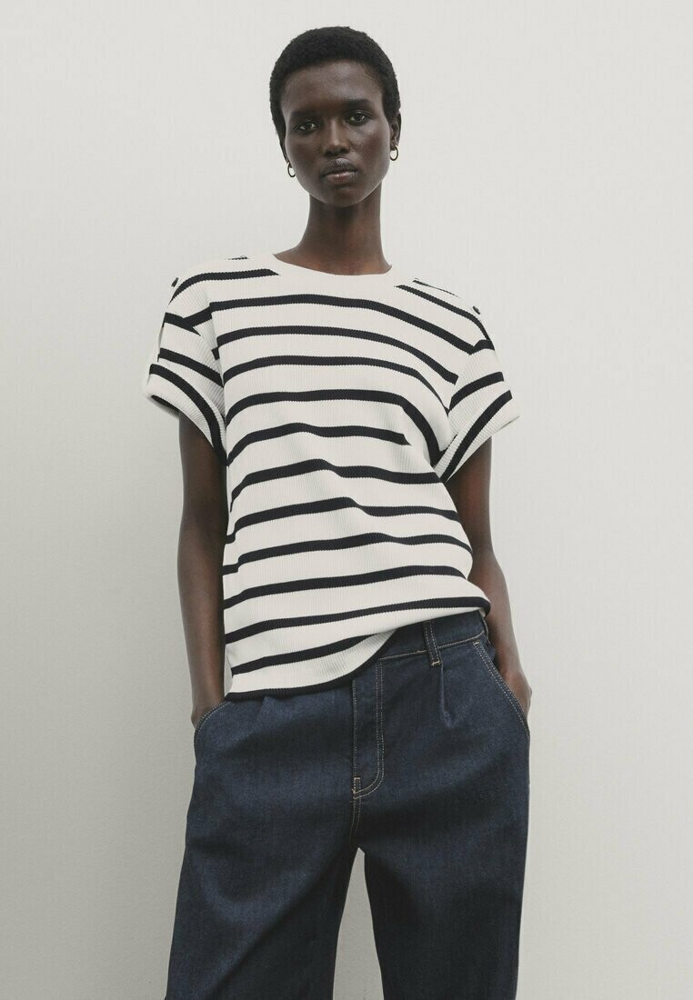 

Футболка с принтом Striped With Buttoned Shoulder Detail Massimo Dutti, бежевый