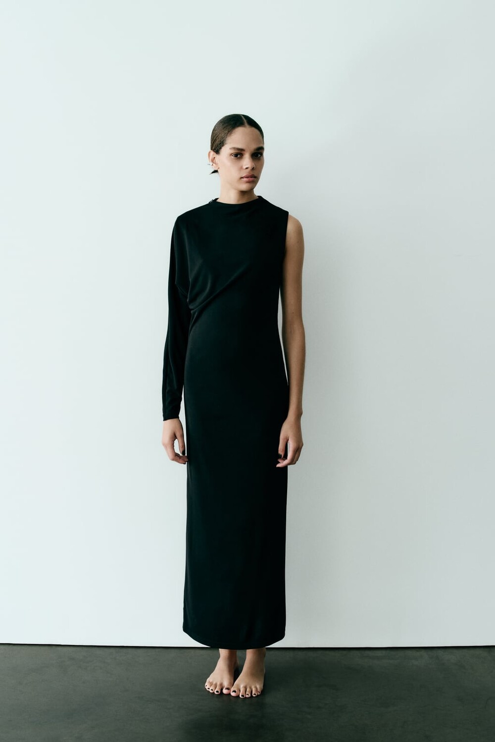 

Асимметричное платье ZARA, черный