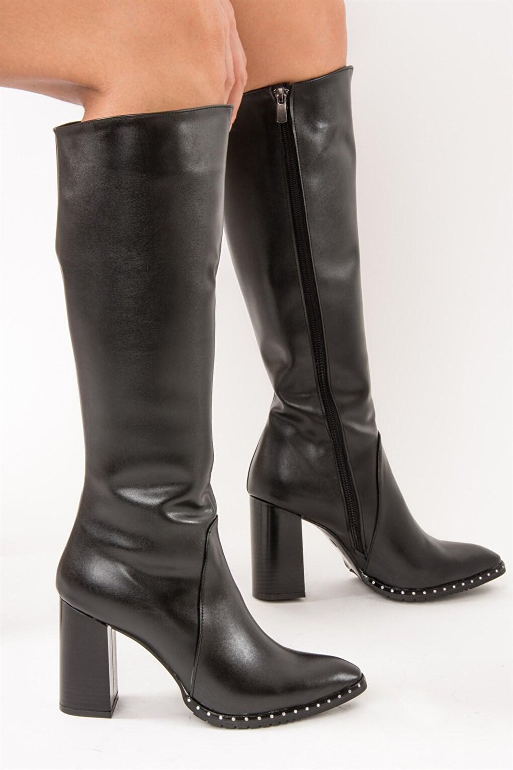 C654088509 Черные женские ботинки Fox Shoes