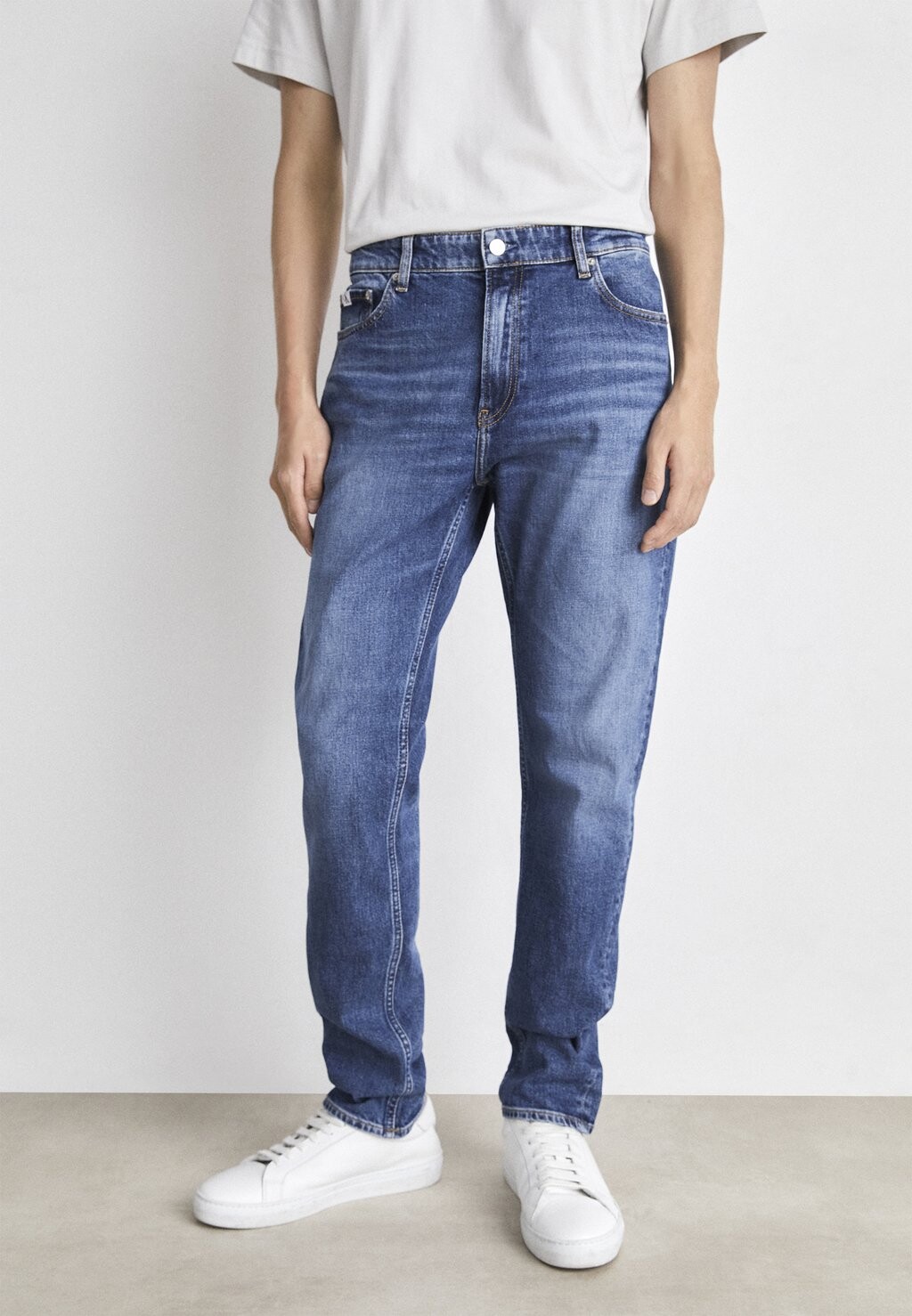 

Джинсы Tapered Fit AUTHENTIC DAD Calvin Klein Jeans, цвет denim medium