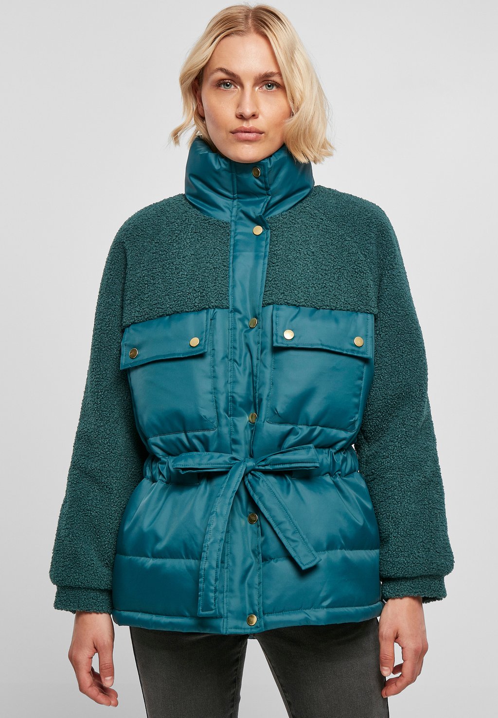 Куртка зимняя Sherpa Mix Urban Classics, цвет jasper