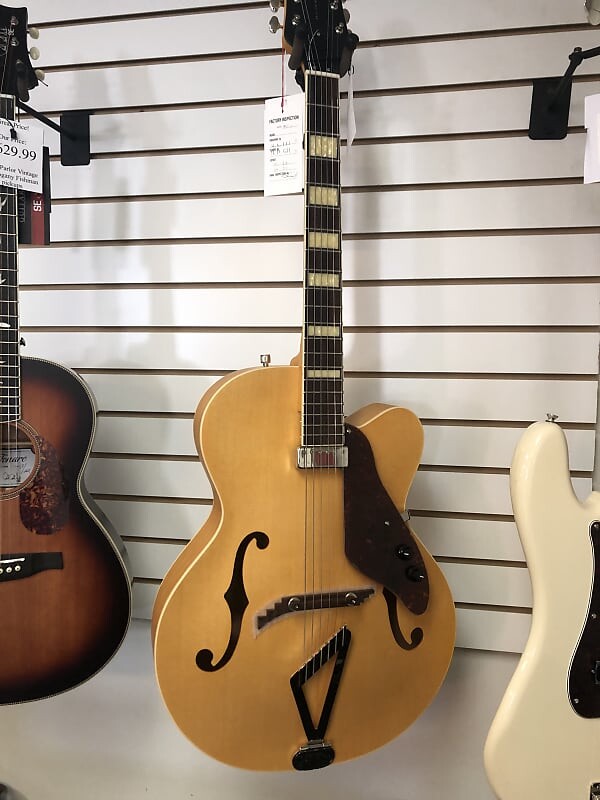 

Электрогитара Gretsch G100 BKCE Synchromatic Archtop Flat Natural