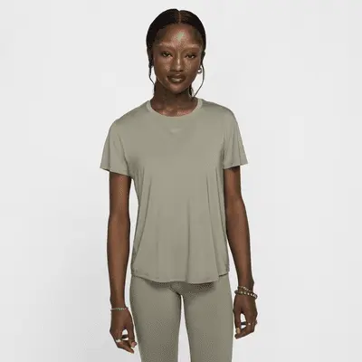 

Футболка Nike One Classic, цвет Light Army/Black