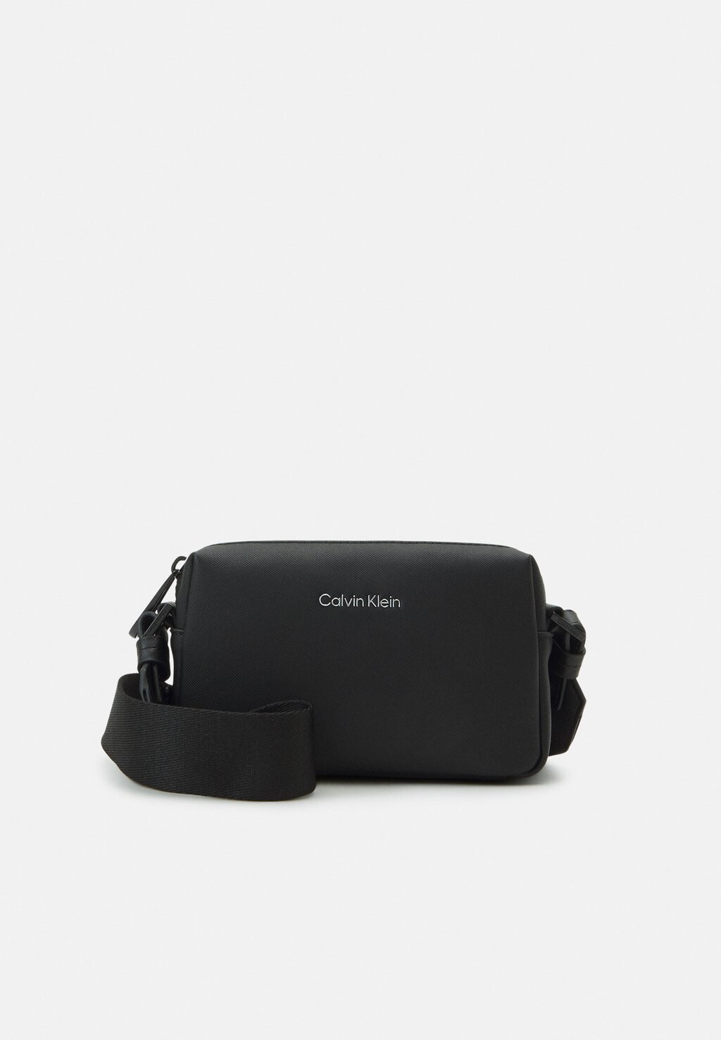

Сумка Calvin Klein СУМКА ДЛЯ ФОТОКАМЕРЫ CK MUST UNISEX, цвет ck black pique
