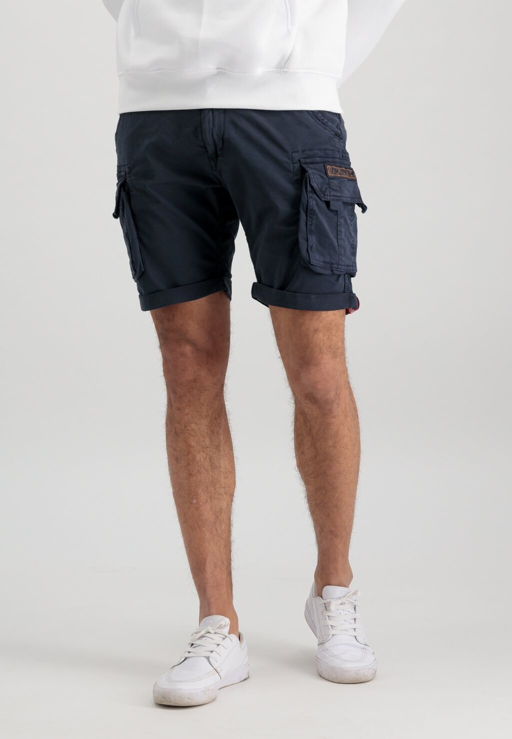 

Шорты Alpha Industries, темно-синий
