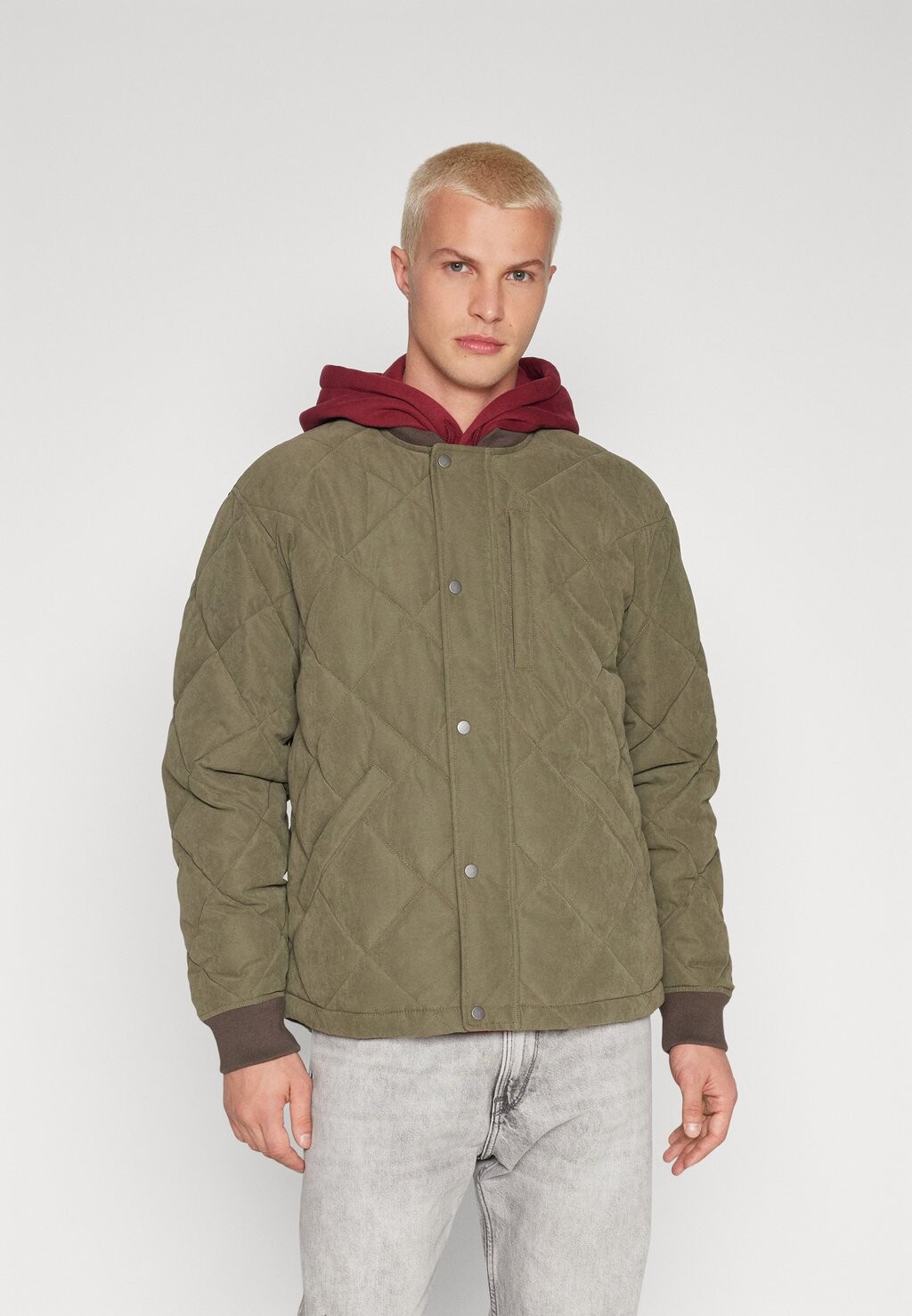 

Куртка Abercrombie & Fitch КУРТКА, цвет olive night