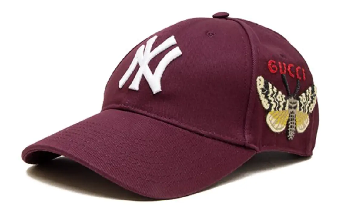 

Бейсболка Gucci NY Yankees с вышивкой в ​​виде бабочки, красный