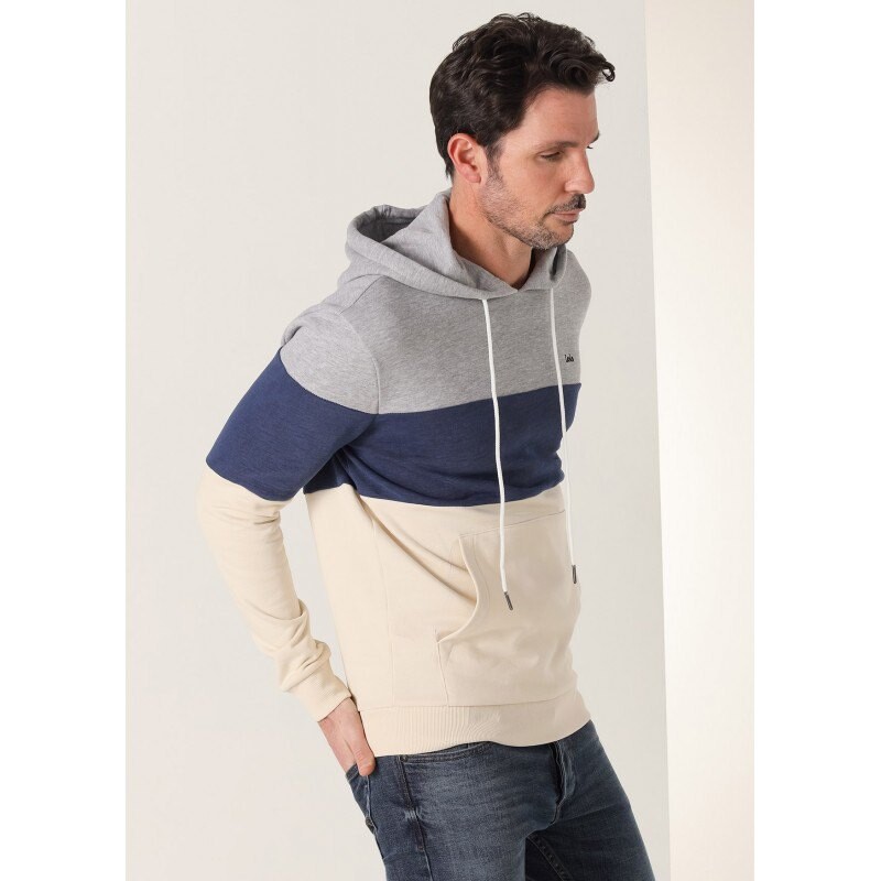 

Худи Lois Jeans 135867-16561-3372-404, белый
