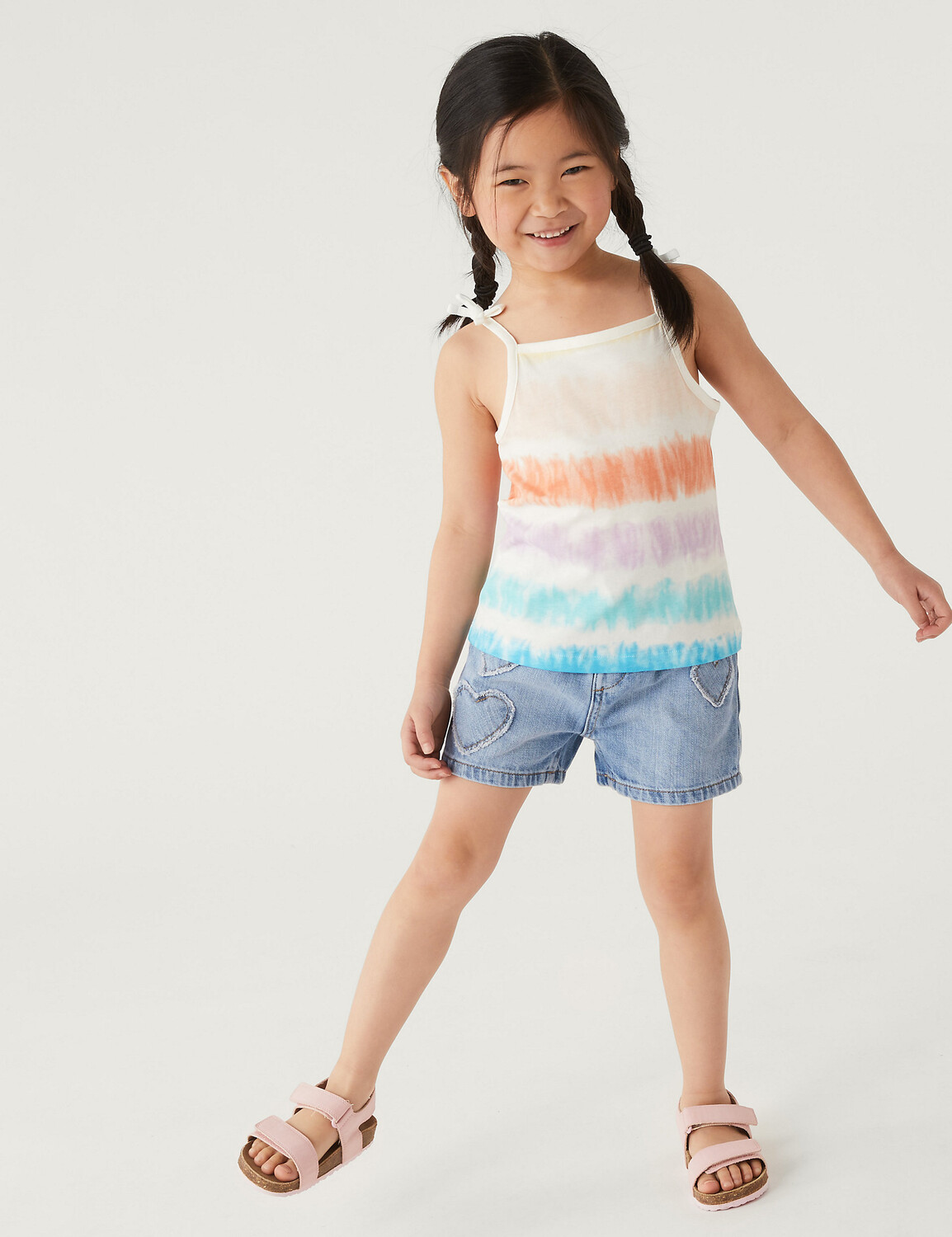 

Джинсовые шорты с сердечками (2–8 лет) Marks & Spencer, деним