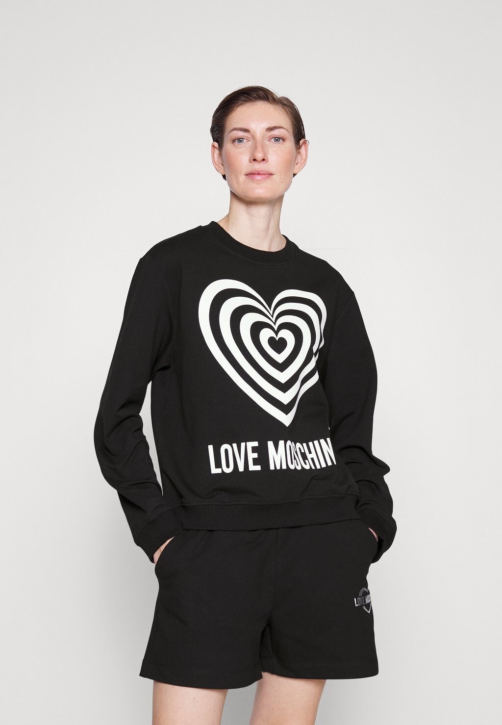 

Толстовка Love Moschino, черный