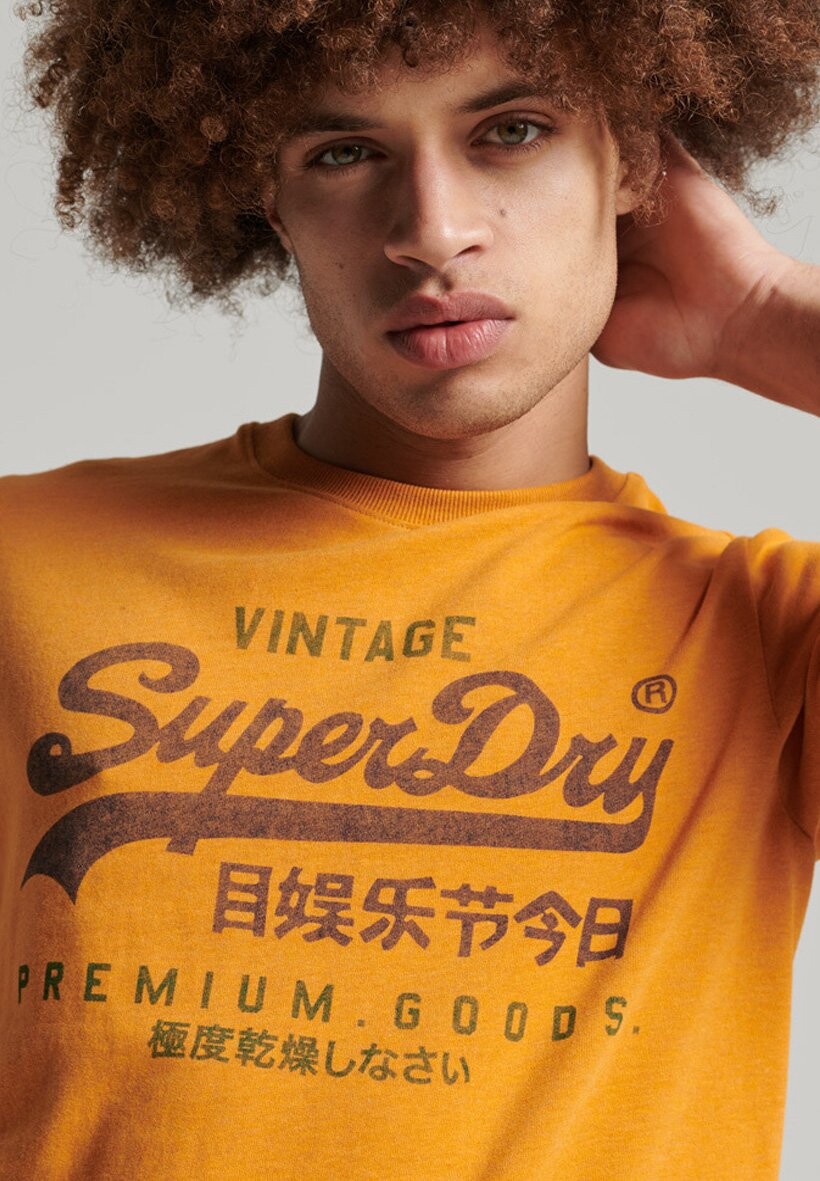 

Футболка с принтом Superdry, золотой, Желтый