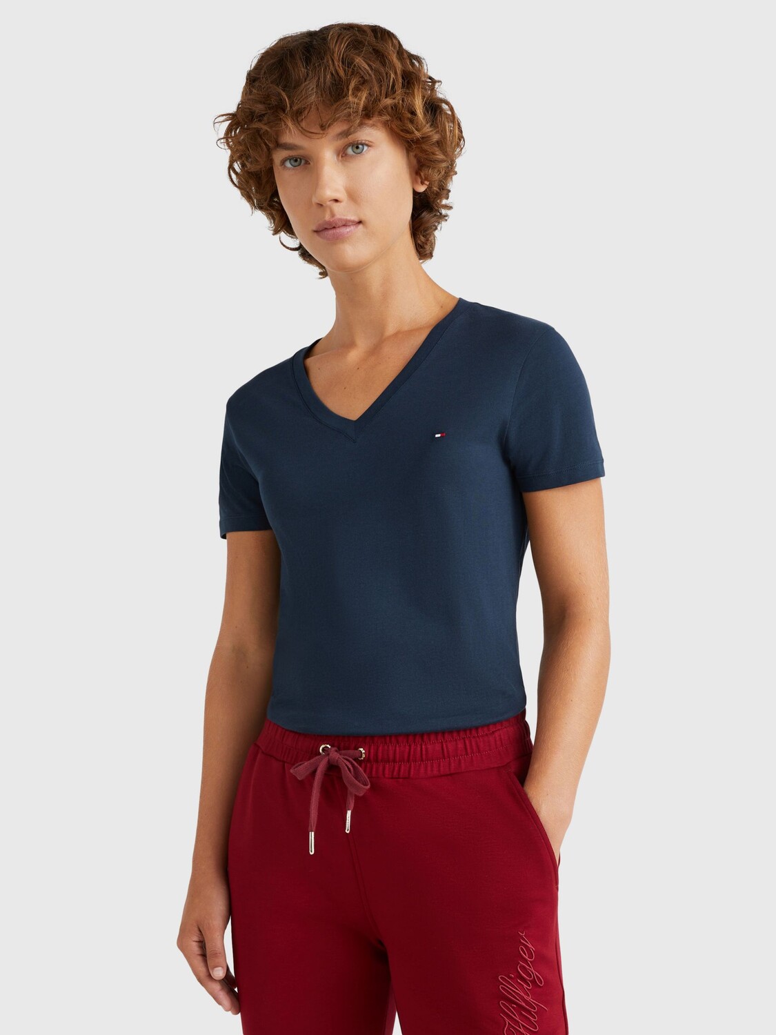 

Хлопковая футболка с v-образным вырезом Tommy Hilfiger Heritage, цвет Midnight