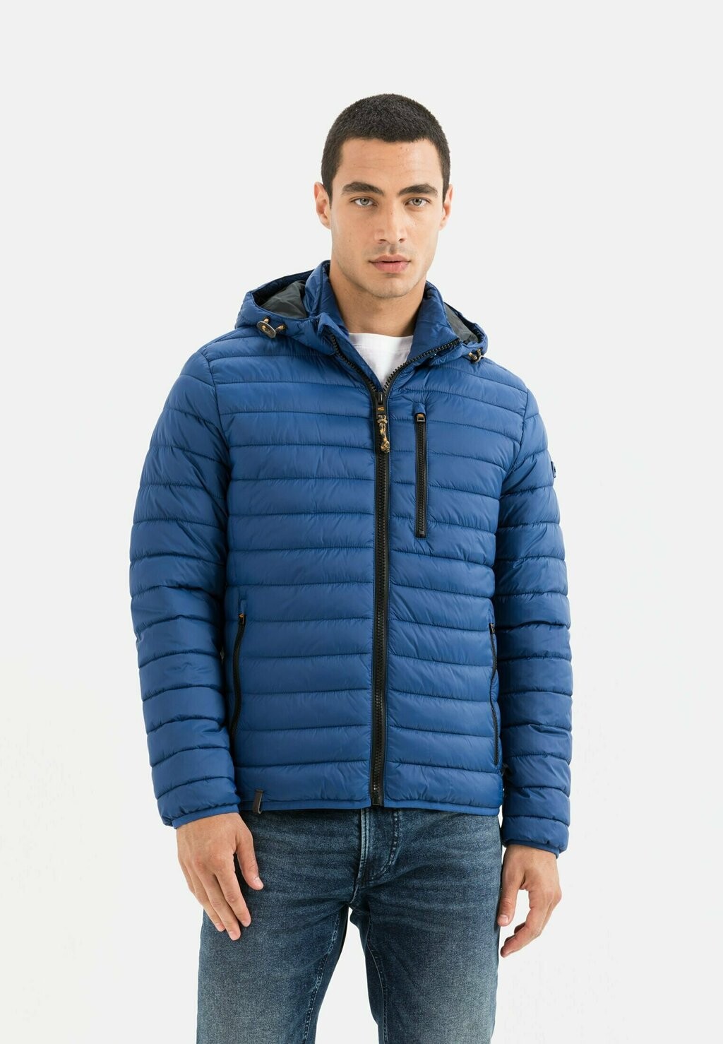 

Зимняя куртка camel active