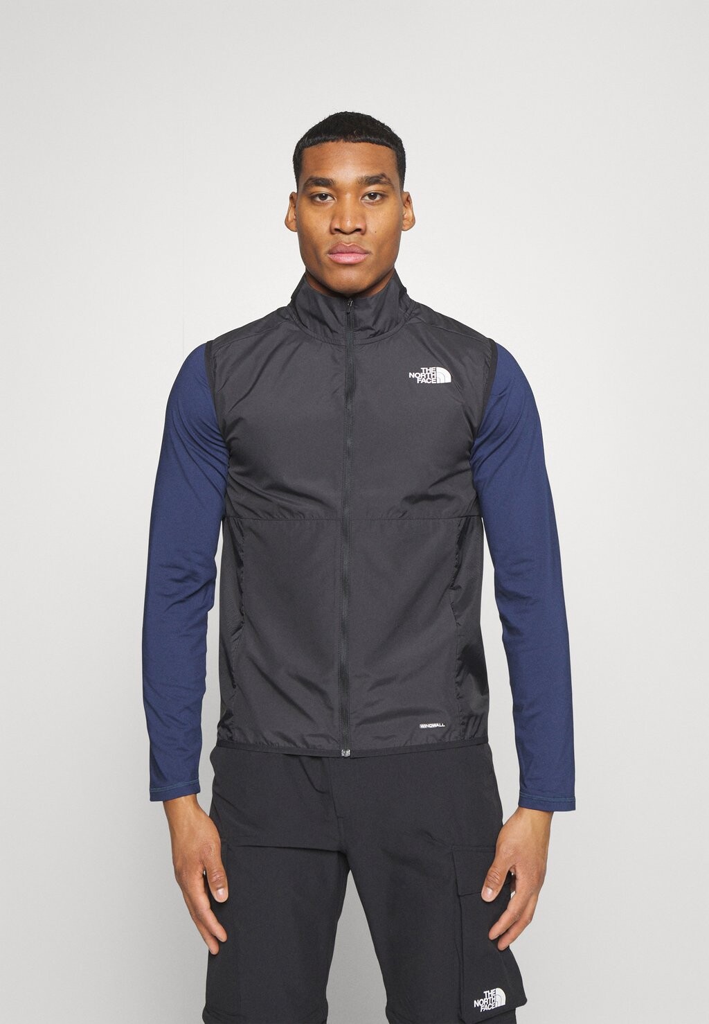 

Жилет The North Face ЖИЛЕТ COMBAL, черный