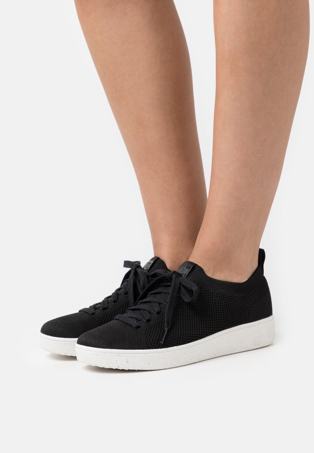 

Кроссовки FitFlop, черный