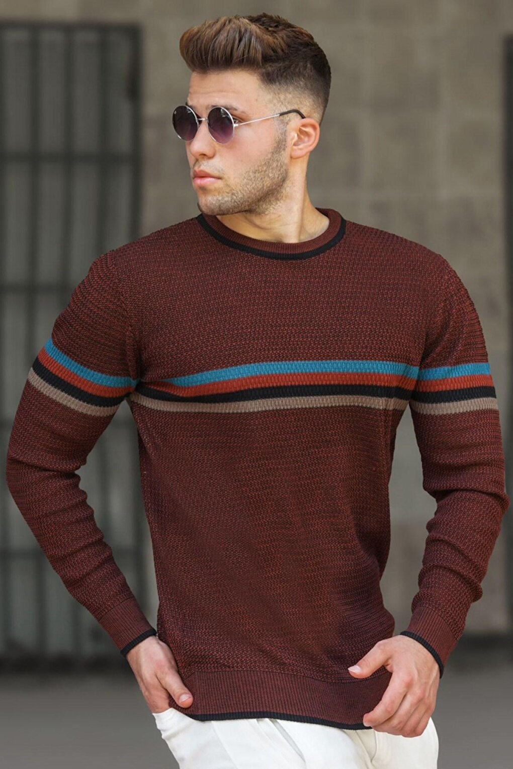 цена Мужской свитер в полоску с плиткой 5160 MADMEXT