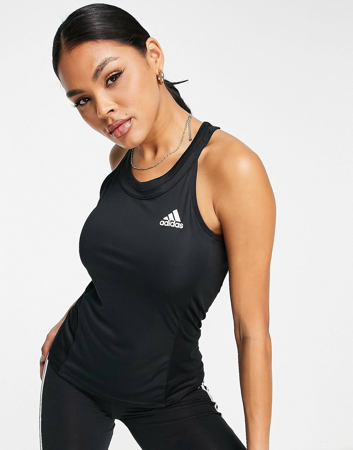 

Черный жилет adidas Tennis Club