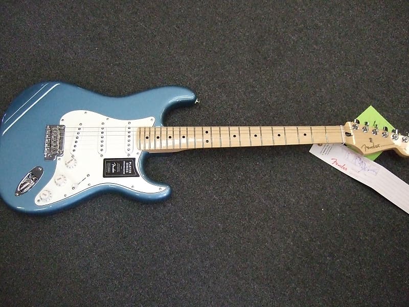 Fender Players Telecaster 2022 - Tidepool Players Stratocaster