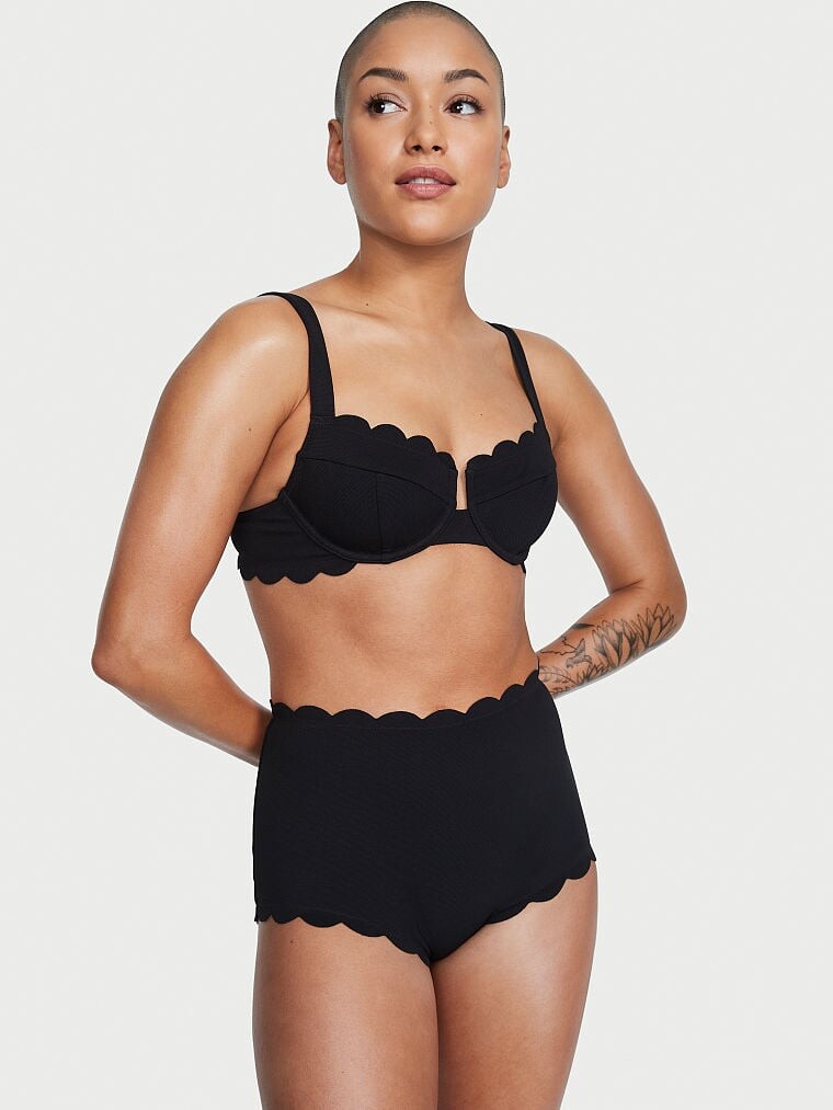 

Верх от купальника Victoria's Secret Swim Scallop Full Coverage, чёрный