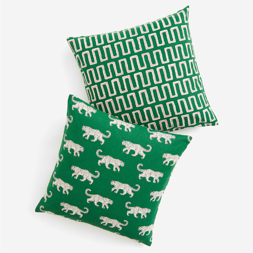 цена Комплект декоративных наволочек H&M Home Cotton Leopards, 2 предмета, зеленый