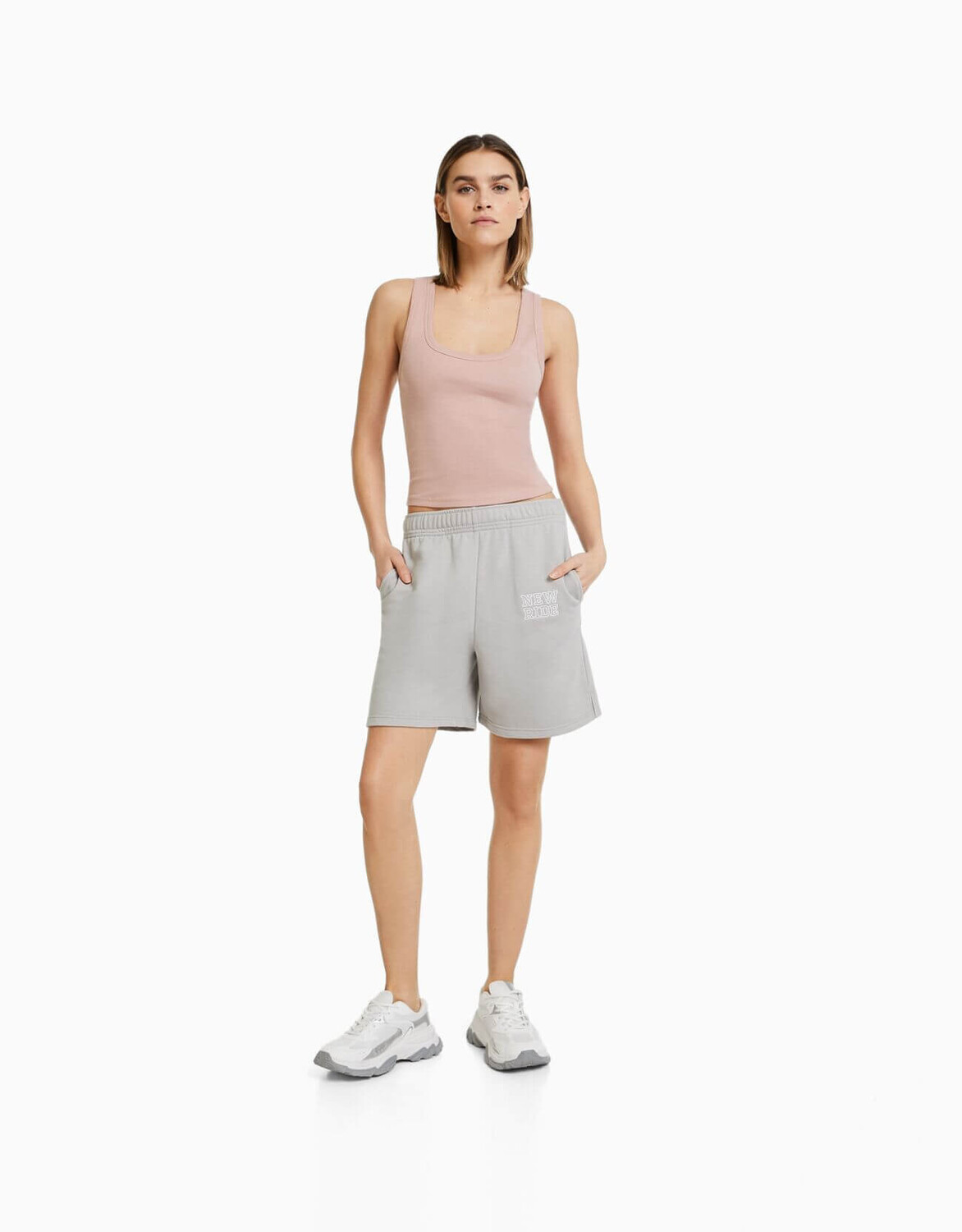 

Шорты Bershka Plush Cotton, серый