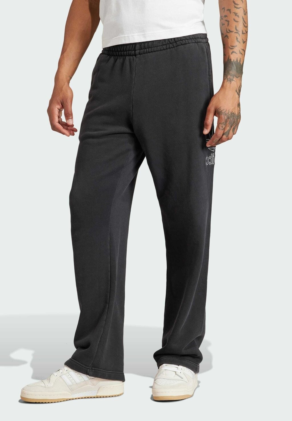 

Спортивные брюки Outline Trefoil adidas Originals, черный