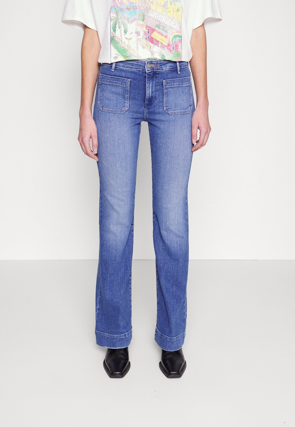 

Расклешенные джинсы Wrangler, синий