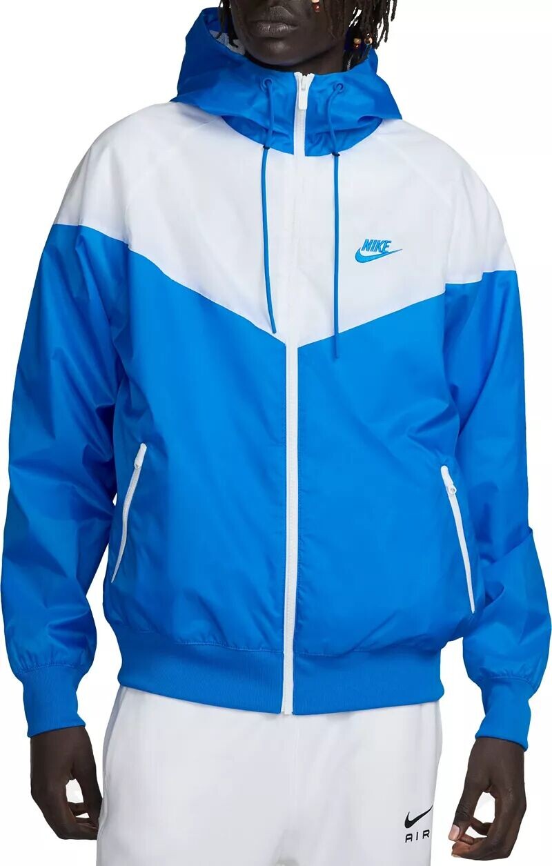 

Мужская спортивная куртка с капюшоном Nike Windrunner