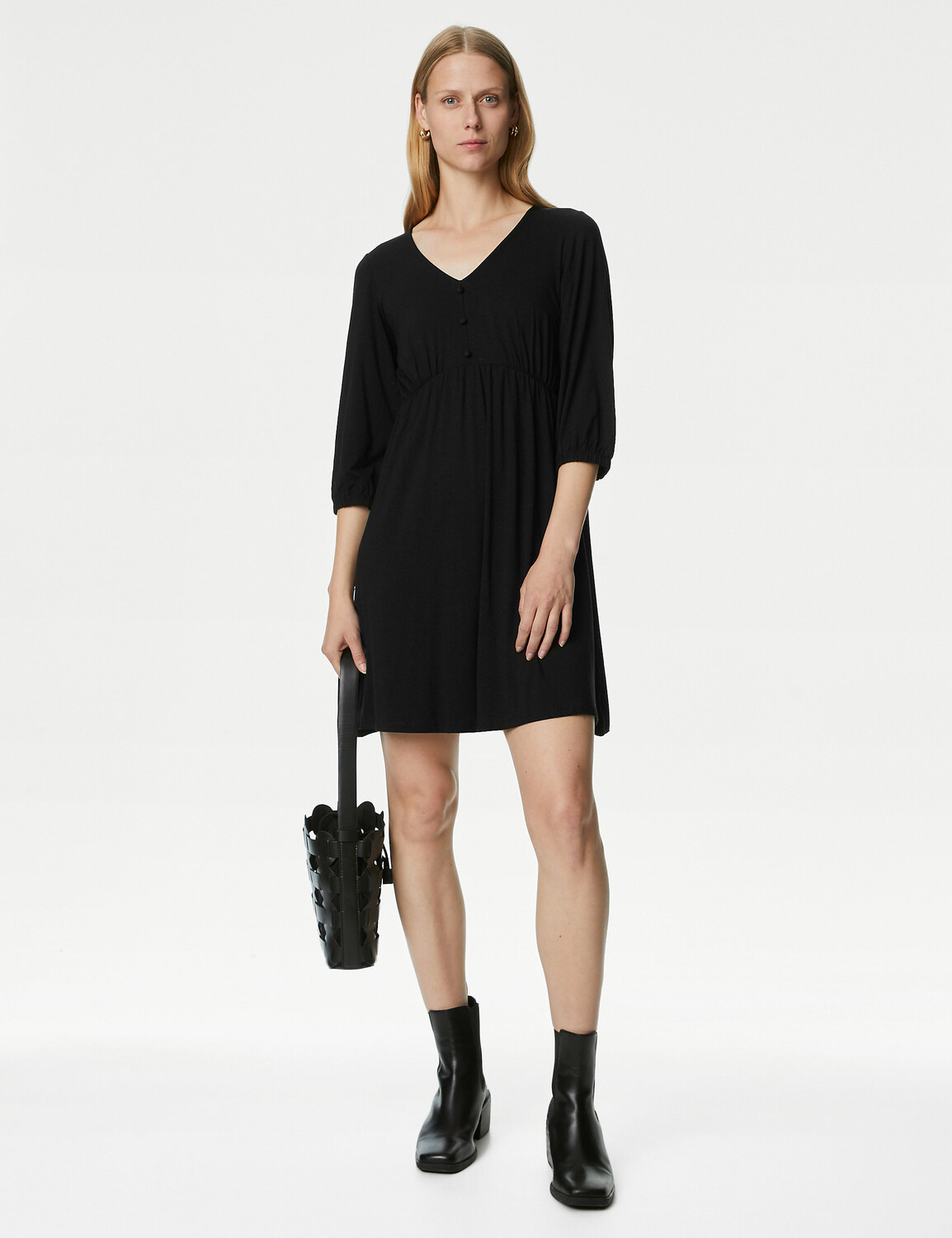 

Мини-платье из джерси с V-образным вырезом Marks & Spencer, черный