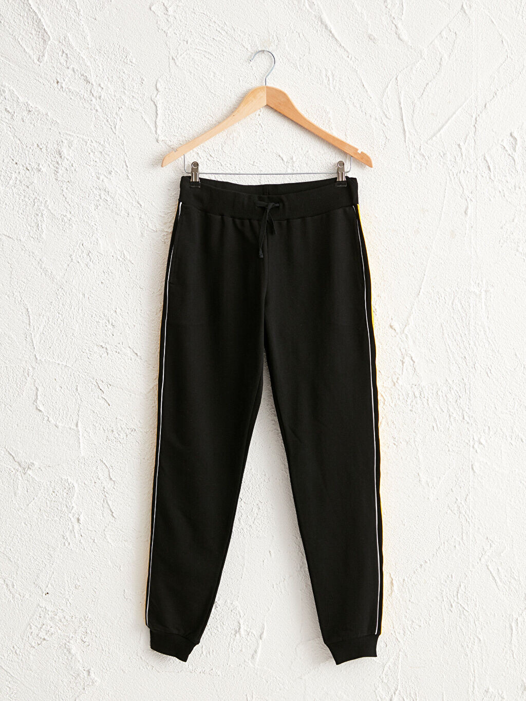 

Спортивные штаны Jogger с полосками LCW Casual