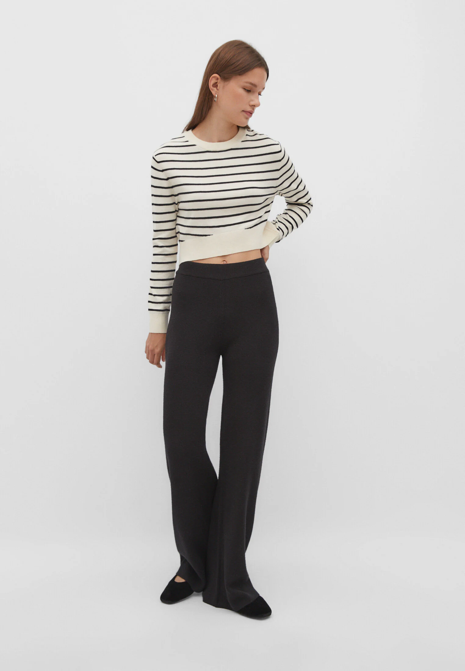 

Длинные трикотажные брюки Stradivarius, черный