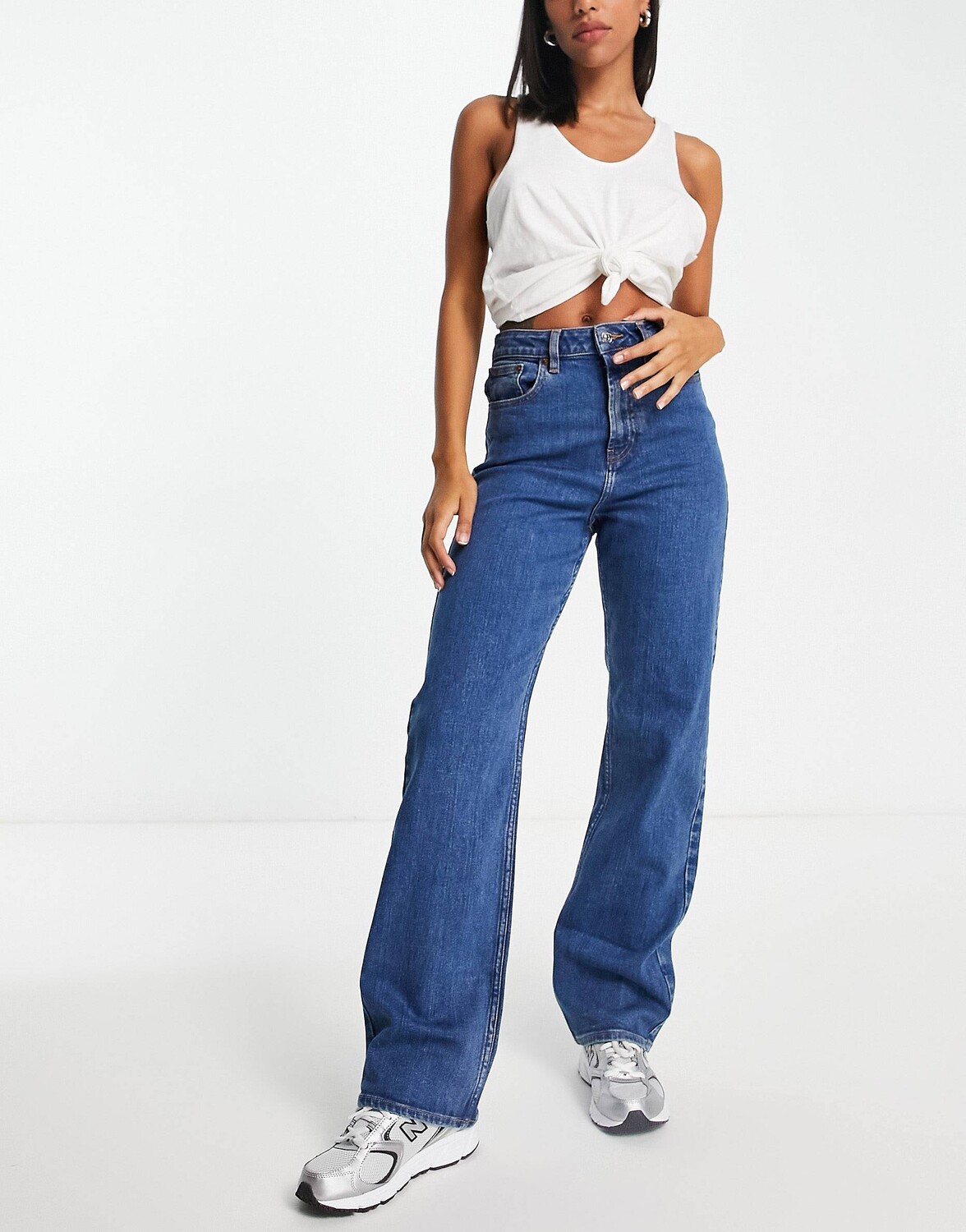 

Синие джинсы прямого кроя ASOS DESIGN