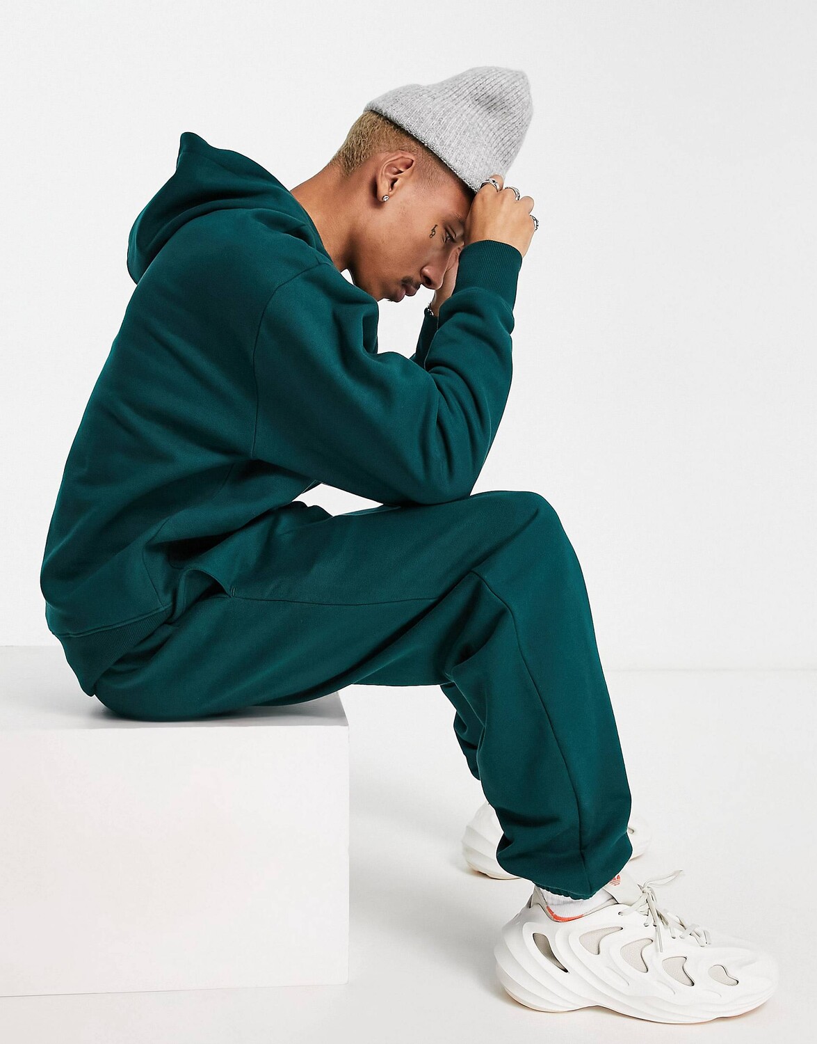 

Зеленые плотные джоггеры оверсайз ASOS DESIGN