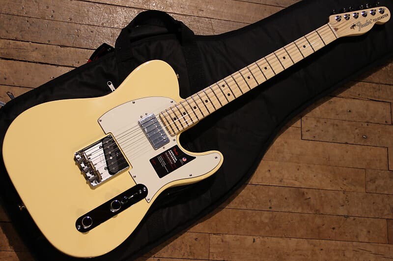 

Fender American Performer HS Telecaster Vintage White