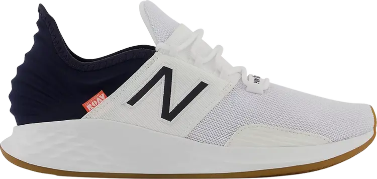 

Кроссовки New Balance Fresh Foam Roav 2E Wide 'White Gum', белый