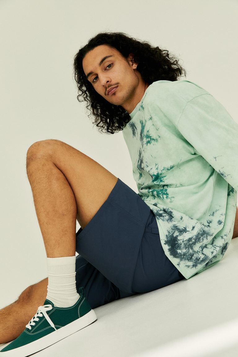 

Шорты свободного кроя с поясом H&M, темно-синий