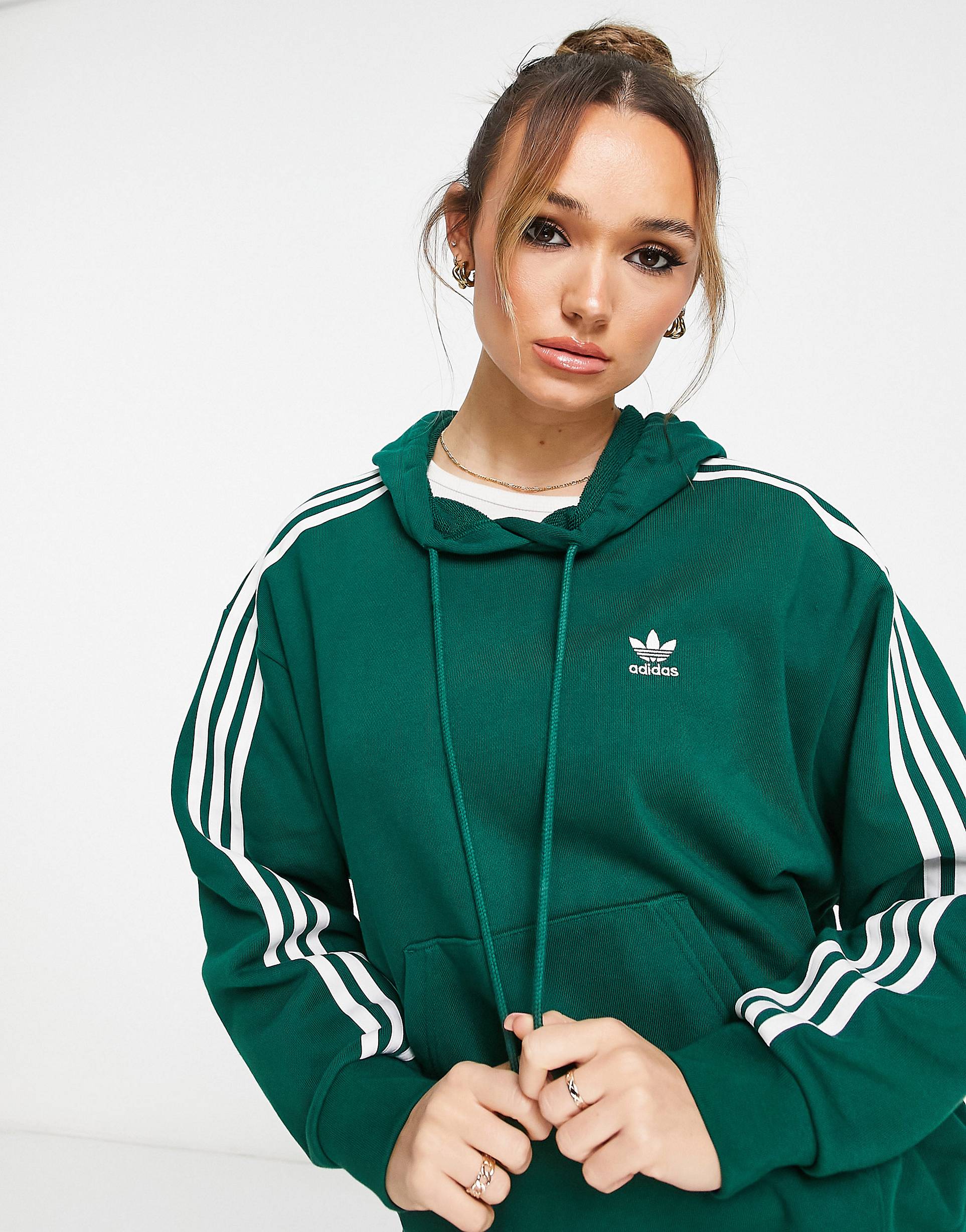 Темно-зеленая толстовка оверсайз с тремя полосками adidas Originals –  купить из-за границы через сервис «CDEK.Shopping»