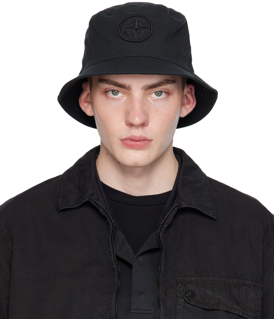 

Панама с черной нашивкой = Stone Island