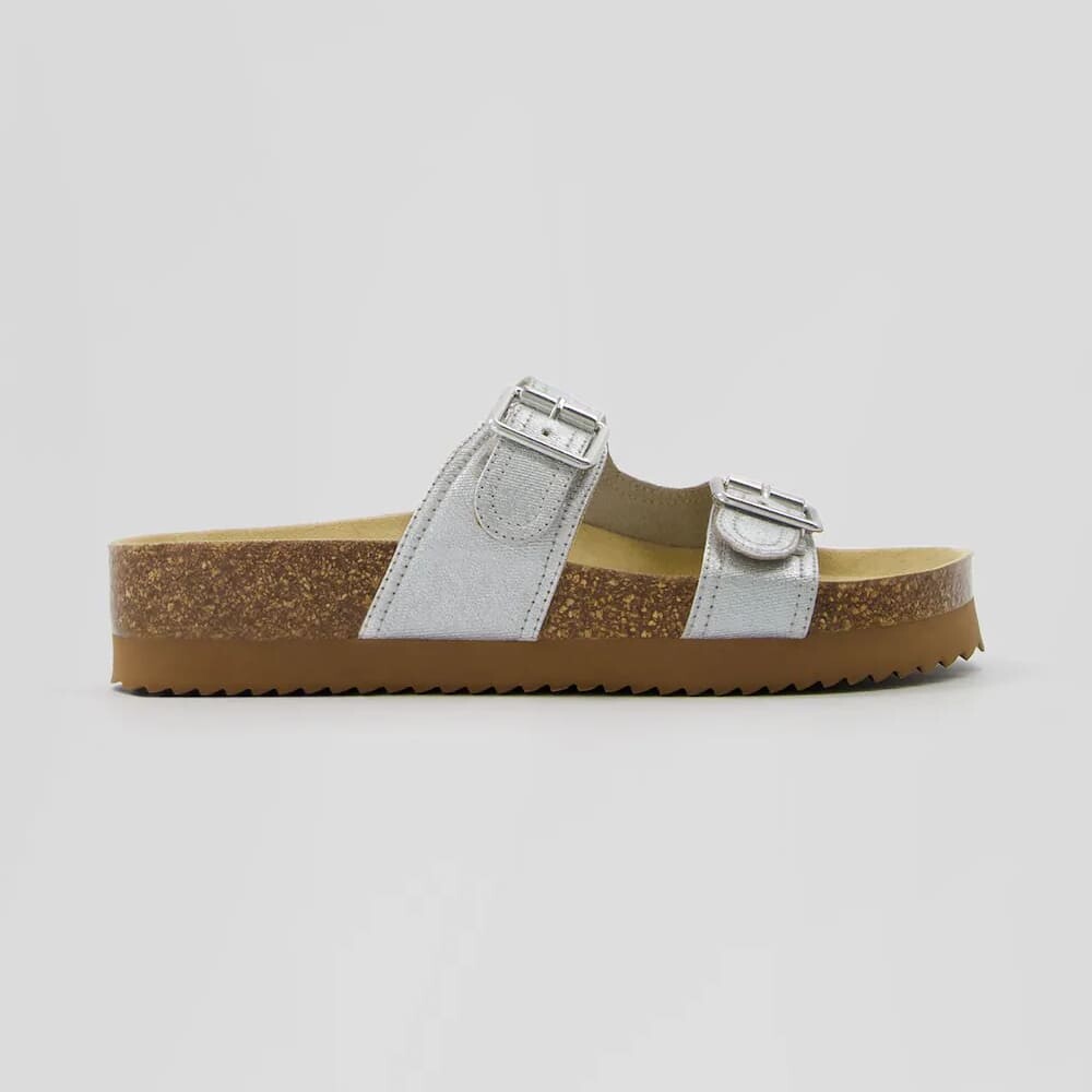 

Сандалии Bershka Metallic Flat Slider With Buckles, серебристый