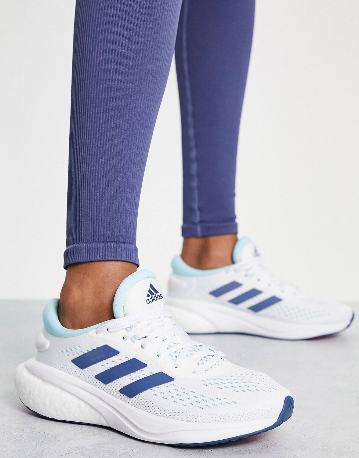 

Кроссовки Adidas Running Supernova 2, белый/синий