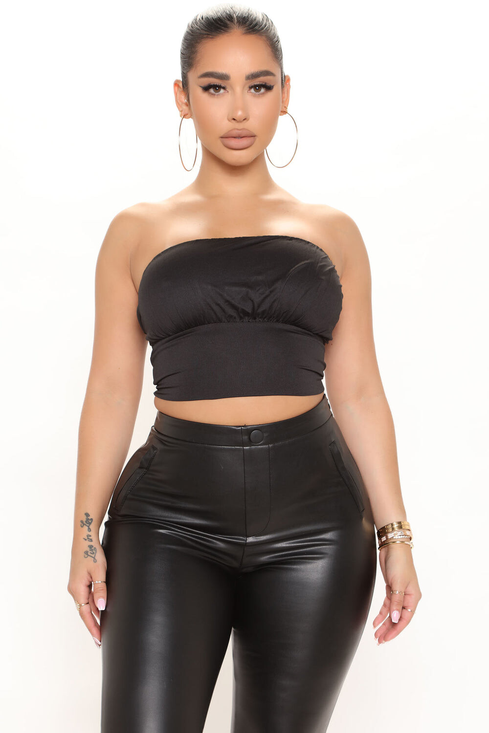 

Топ Fashion Nova JU45838, черный