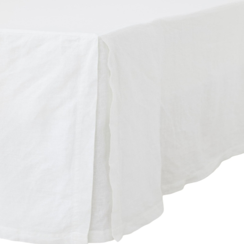 цена Подзор для кровати из умягченного льна H&M Home Washed Linen, белый