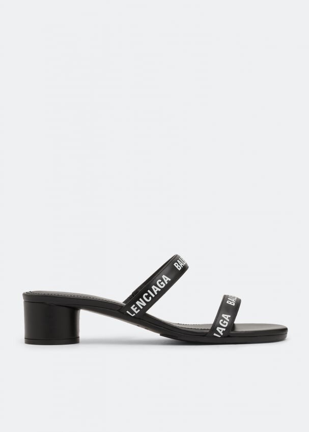

Сандалии BALENCIAGA Round 40 sandals, черный